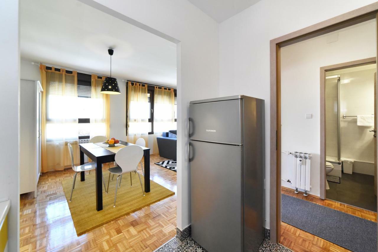 Apartment Place4U Zagreb Buitenkant foto