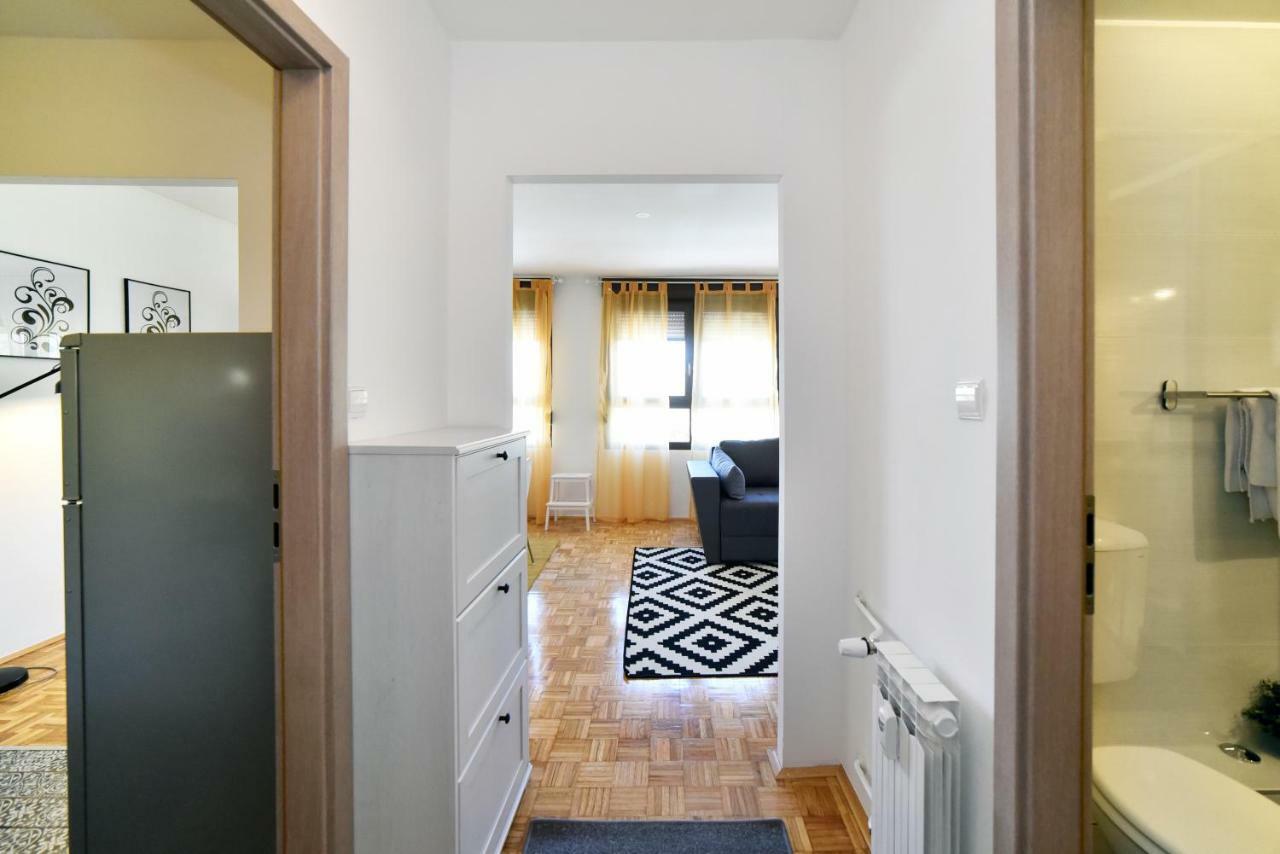 Apartment Place4U Zagreb Buitenkant foto