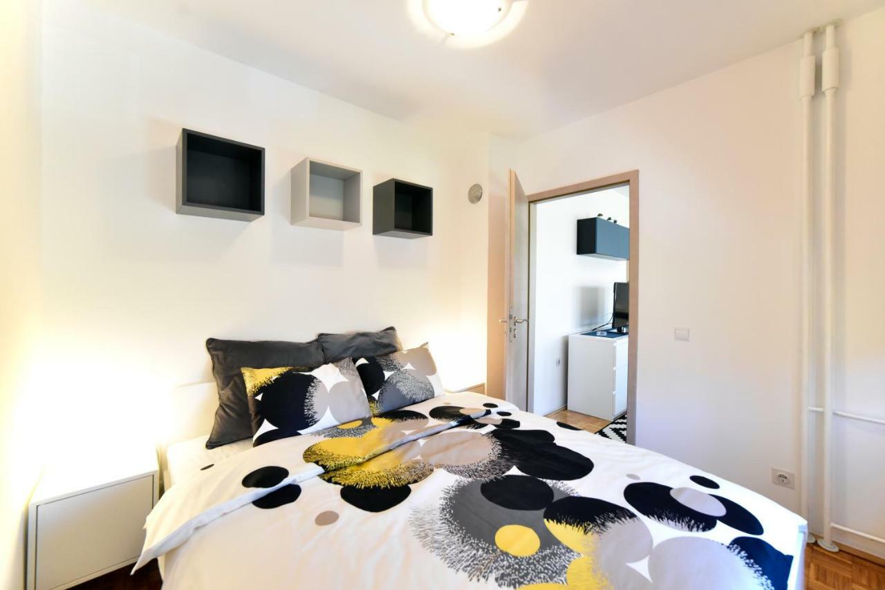 Apartment Place4U Zagreb Buitenkant foto